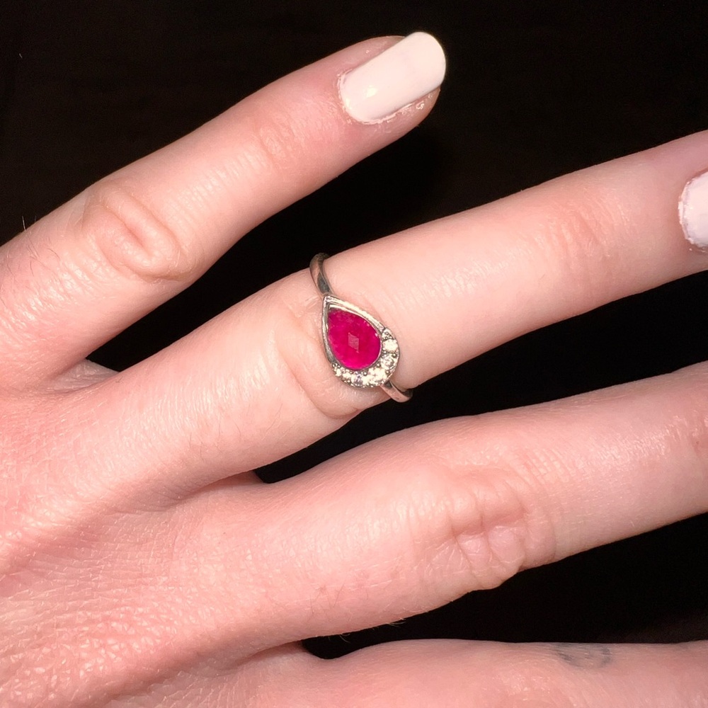 Retro style Bomb party size 7 ring!